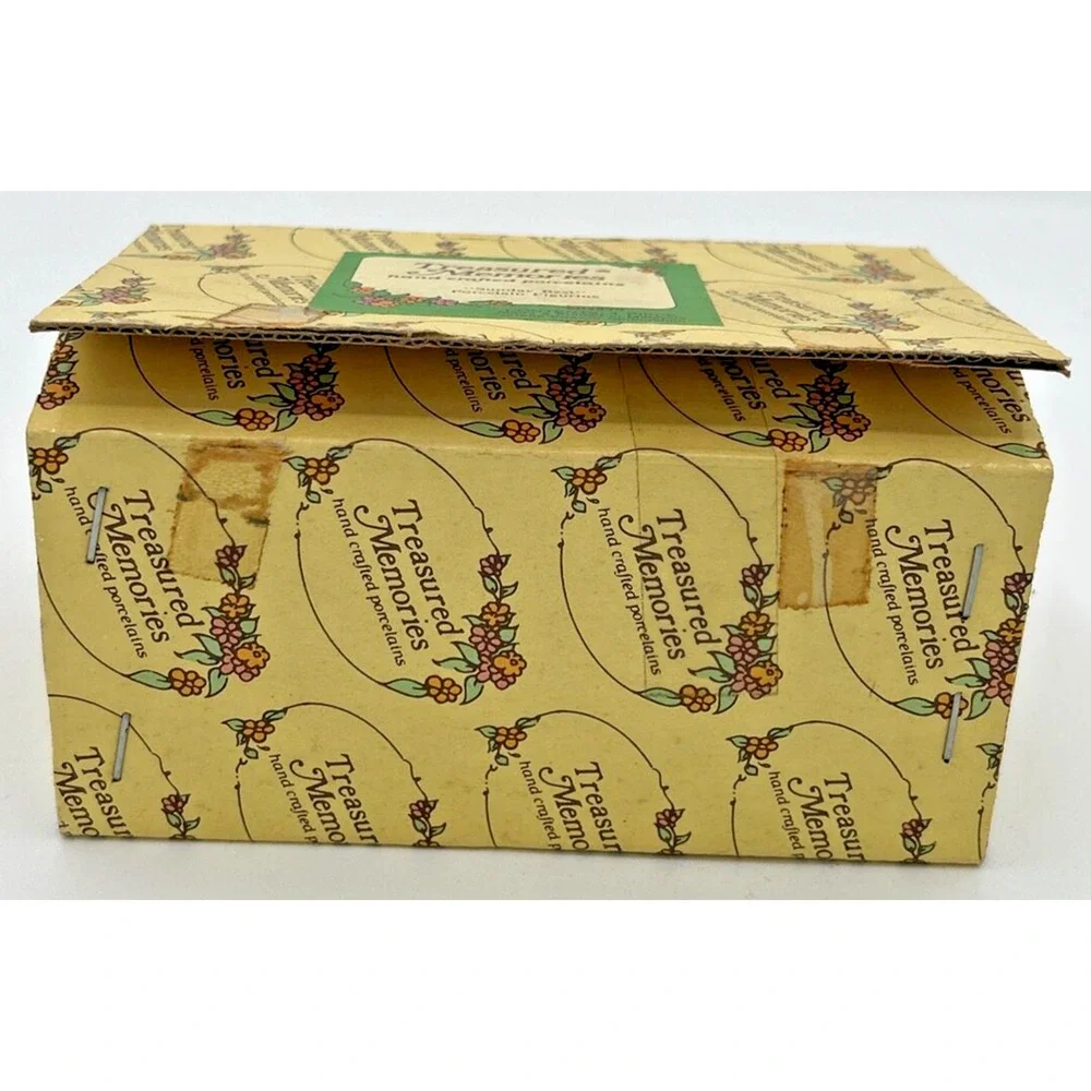 Enseco Treasured Memories Sunday Best Porcelain Figurine w/ Box SKU U217‎
